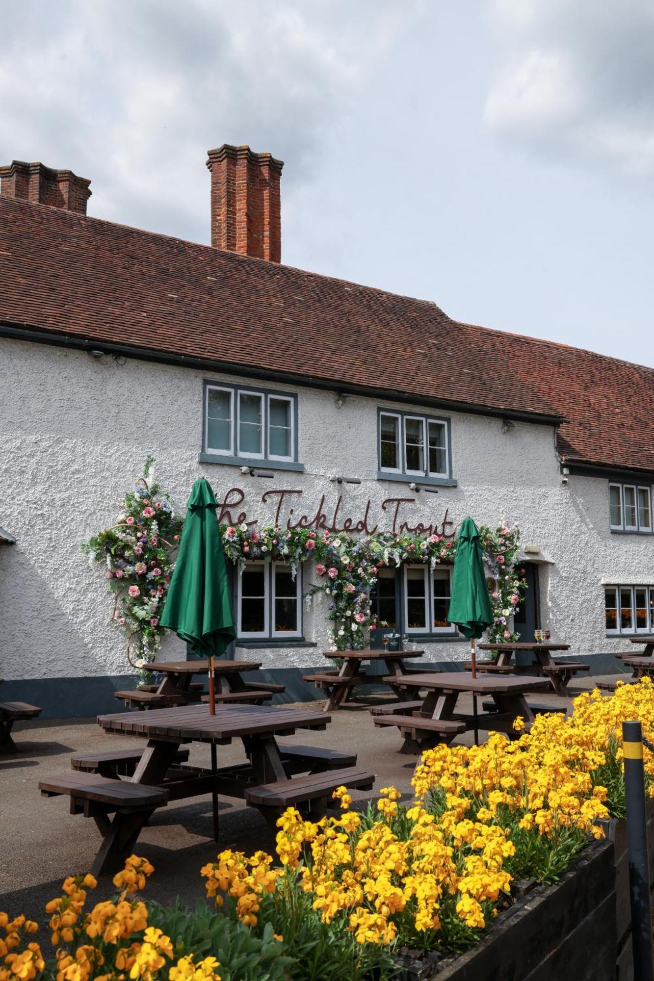 The Tickled Trout Hotel Maidstone Exterior foto