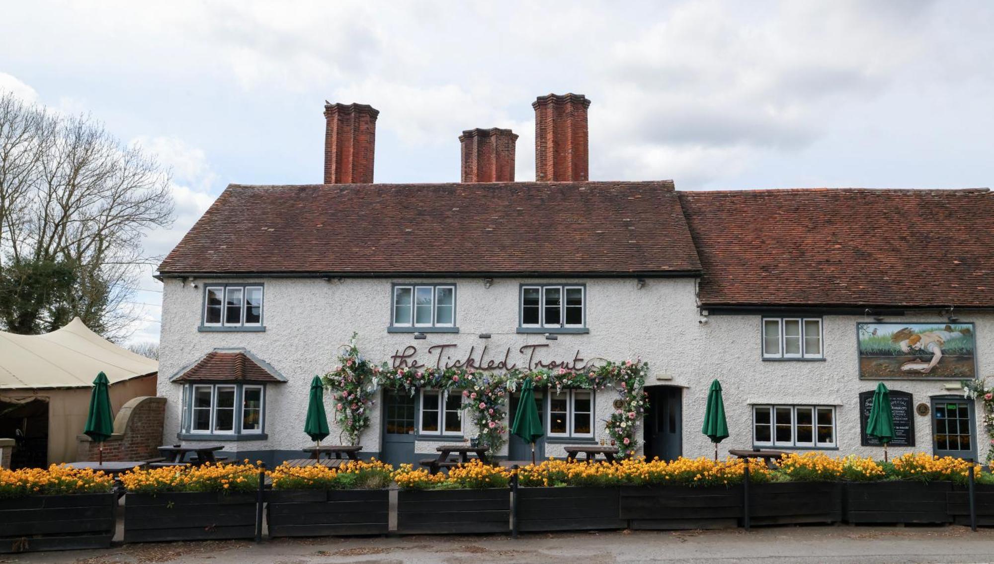 The Tickled Trout Hotel Maidstone Exterior foto