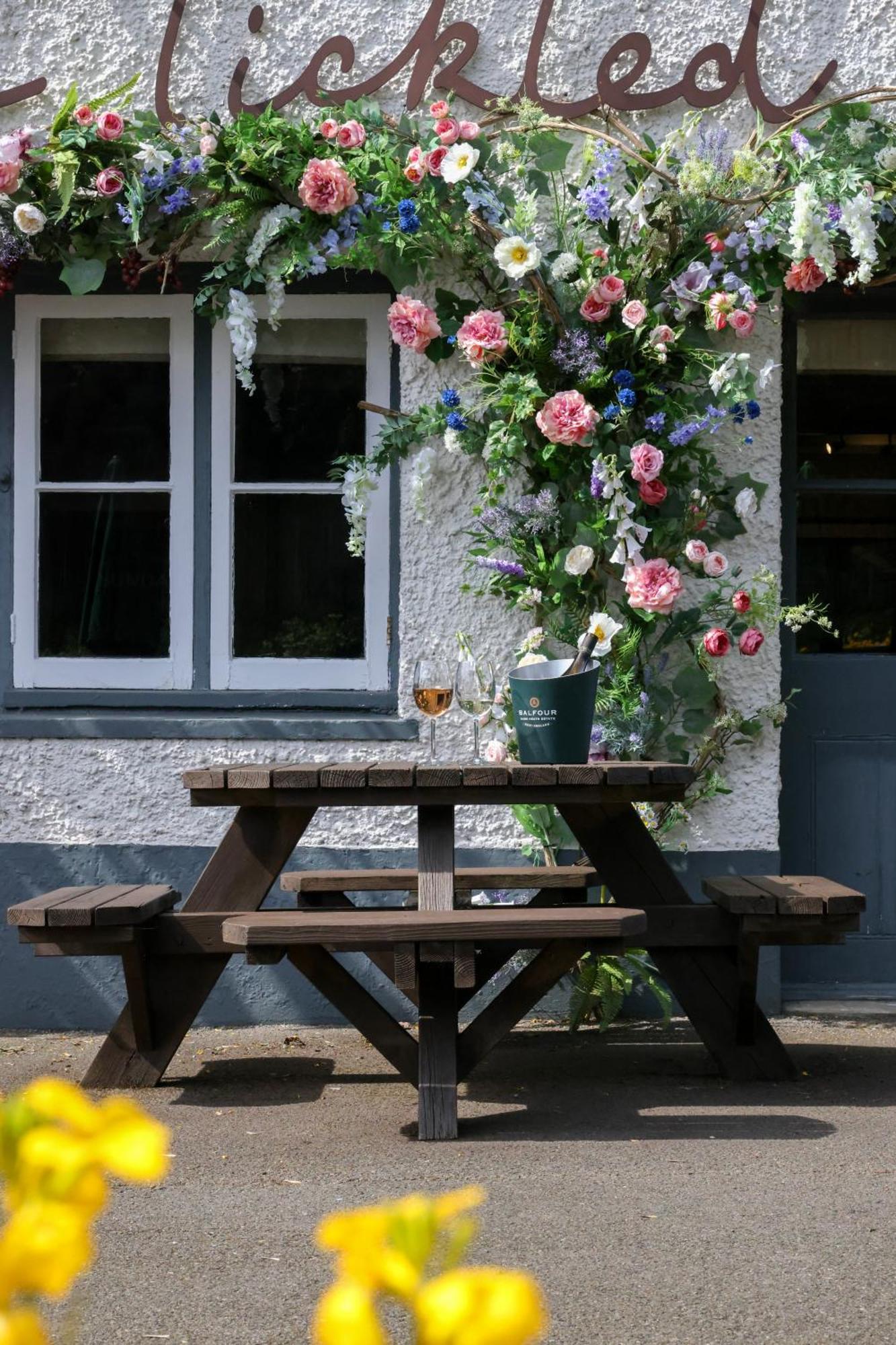 The Tickled Trout Hotel Maidstone Exterior foto